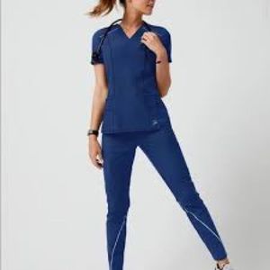 Jaanuu Scrub Set Arya Collection